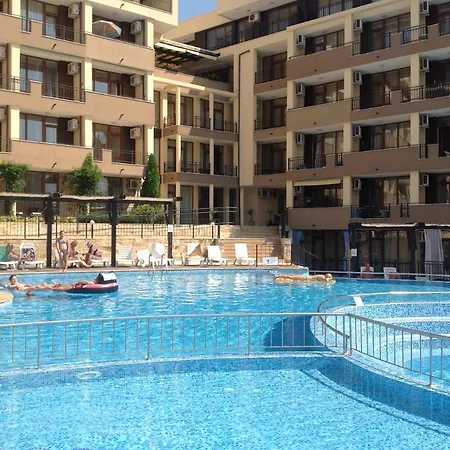 Luxor Aparthotel 3*